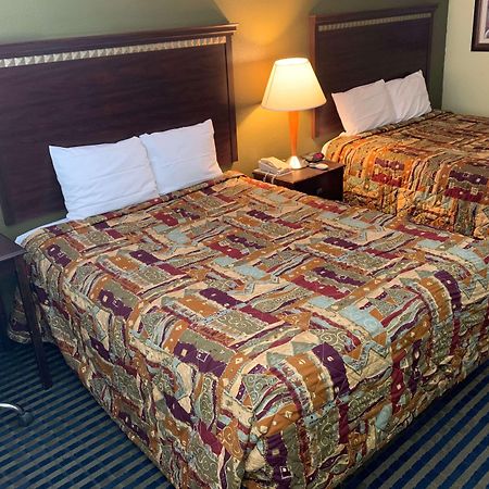 Travelodge By Wyndham Odessa Extérieur photo