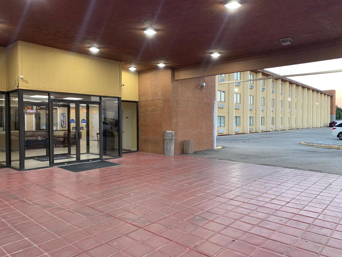 Travelodge By Wyndham Odessa Extérieur photo